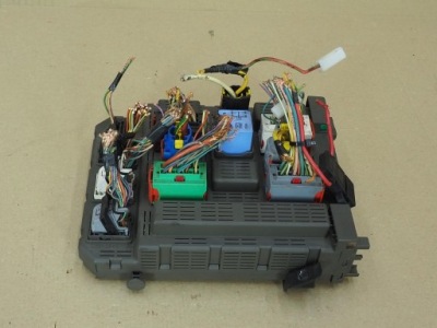 Peugeot 607 модуль коробка bsi 9654695980 фото №1