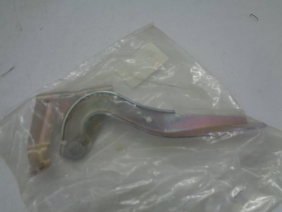 Toyota avensis 08-15 петля капот правий фото №1