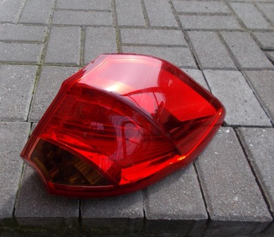 Kia ceed hb lift 15- права led оригінал europa фото №1