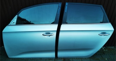 Kia carens iv 13-18 дверь левая задняя демонтаж фото №1