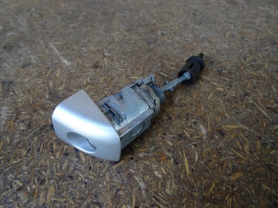 Audi a4 b8 8k a5 8t вкладка замка заглушка 8t2837168 фото №1