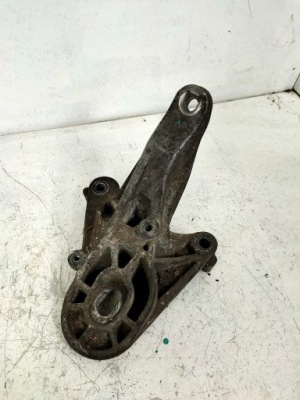 Mini cooper r56 кронштейн двигуна подушка 678711 фото №1