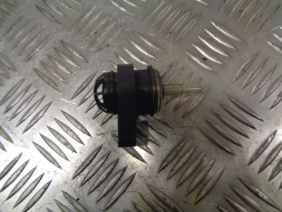 Клапан вакуумa mercedes vito a0000780956 фото №1