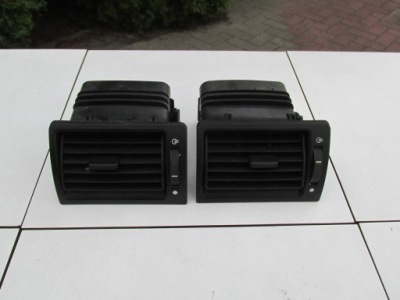 Решітка обдув ford mondeo mk3 2001 - 2007 фото №1