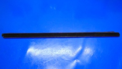 Прокладка скло двері права mercedes c klas w204 фото №1