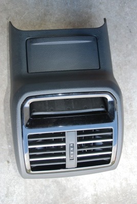 Решітка обдув задня passat b8 3g0857100h фото №1