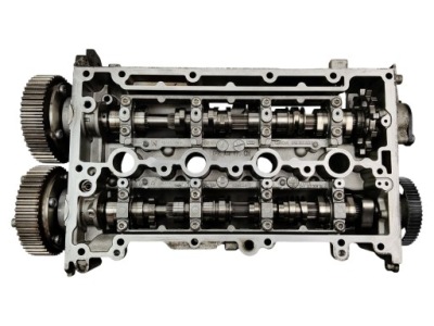 Крышка клапанов валы skoda octavia iii superb iii 1.5 tsi 04e103473dc фото №1