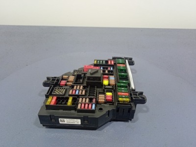 Bmw 5 f11 f10 f07 коробка запобіжників задня 9264923 фото №1