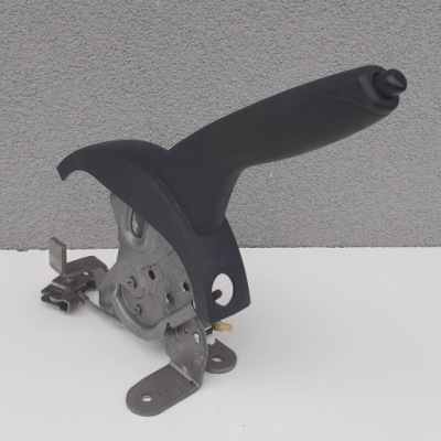 Рычаг тормоза ручного nissan note e12 фото №1