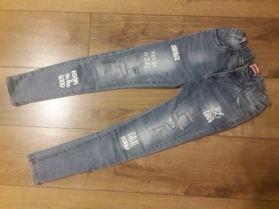 Spodnie rurki jasny jeans przetarcia 134-140