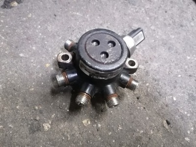 Focus mk2 розподільник 1,8tydci 4m5q-9d288da фото №1