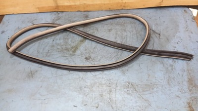 Прокладка дверь правый перед toyota yaris ii 5d фото №1