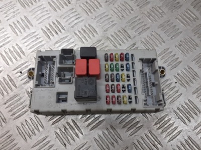 Коробка предохранителей fiat punto ii 46552681 фото №1