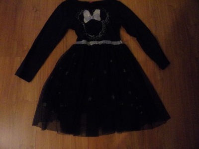 Sukienka tiulowa z Minnie 122cm 7L Disney