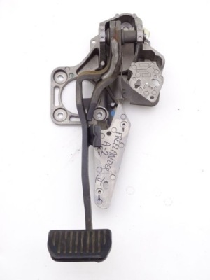 Land rover freelander ii 06-14 педаль тормоза автоматическая коробка передач ang фото №1