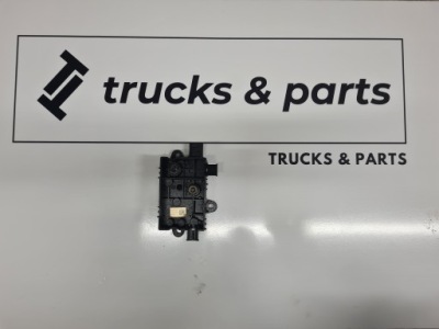 Реле блок керування podgrzewcza колектор renault gama t volvo fh 4 fm 4 фото №1