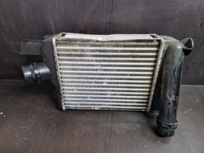 Dacia renault радиатор интеркулер 144965154r фото №1