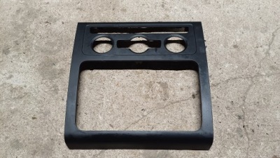 Vw touran i защита рамка консоли 1t0858071s фото №1