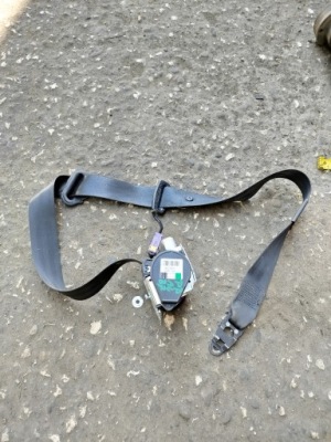 Pas безпеки правий перед audi a4 b7 8e0857706f фото №1