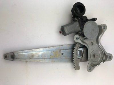 Lexus ct механізм підйомник скло правий задня фото №1