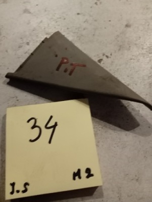 Lexus is 5385153010 трикутник заглушка крила правий задня фото №1