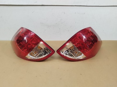 Лампа права + ліва задня toyota rav4 iii lata 2005-2008 комплект фото №1