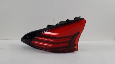 Toyota c-hr лампа права задня 81550-f4130 фото №1