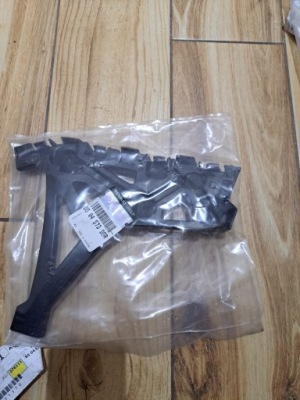 Renault twingo iii 14- напрямна бампера лівий задня фото №1