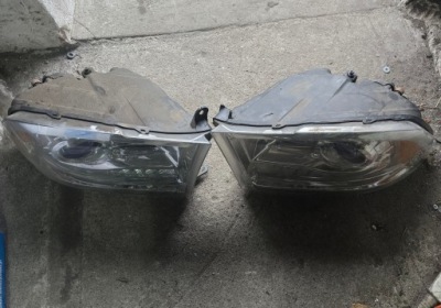 Dodge ram laramie iv lift 1500 2013-18 лампа перед ліва права full led kpl фото №1