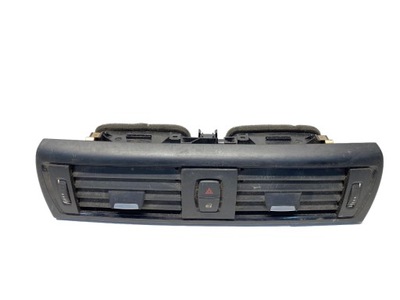 Решётка обдув средняя 9205357 bmw f20 фото №1