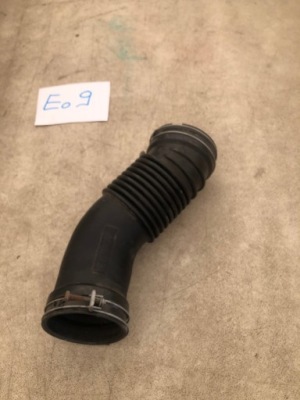 Toyota land cruiser труба воздуха 17881-510301 фото №1