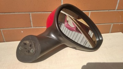 Fiat 500 правое 3pin фото №1