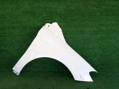 Mercedes w246 b-klasa 12- крыло правый передний фото №1