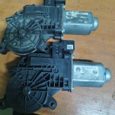 Модуль двигатель окон vw t5 6q2959801e фото №1