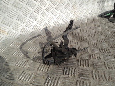 Замок засувка капот dacia duster ii фото №1