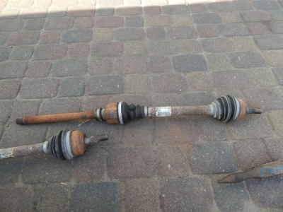 Привідний вал права peugeot citroen 9687853580 фото №1