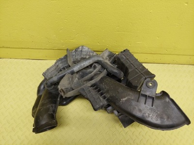 Mazda 5 2.3 корпус фильтра воздуха фото №1