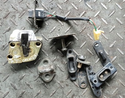 Замок дверь правый задняя kia carnival i фото №1