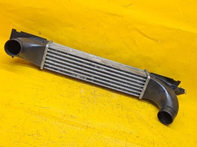 Радіатор інтеркулер omega b 2,0dti dtl фото №1