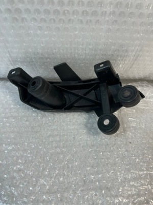 Citroen c3 iii напрямна бампера правий задня фото №1