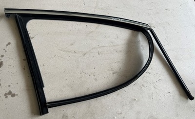 Bmw f46 f45 прокладка двері права перед хром фото №1