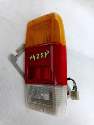 Nissan teana лампа задня права фото №1