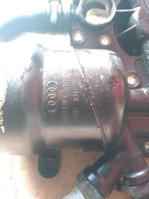 Audi vw 3.0 tdi корпус фильтра масла 059115389h фото №1