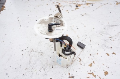 Насос топлива 15776410 chevrolet malibu 2.0 vcdi фото №1