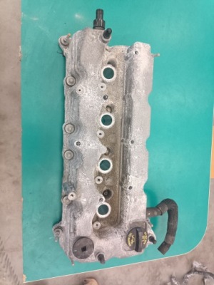 Jeep cherokee kl usa крышка валов распределительного вала фото №1