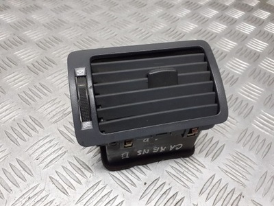 Решітка обдув ліва kia carens ii фото №1