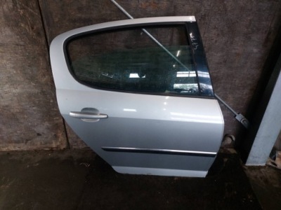 Дверь полный правый задняя peugeot 407 sedan ezrc фото №1