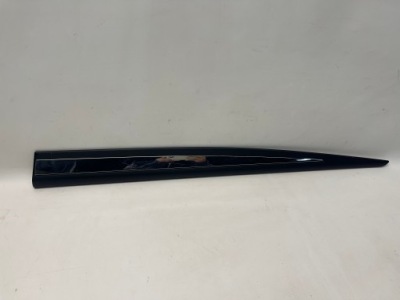 Toyota yaris iii lift молдинг дверь правая перед фото №1