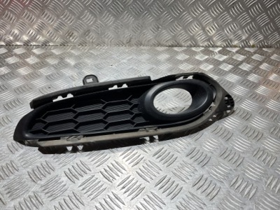 Решітка рамка протитуманної фари права honda hr-v 2 15- 71105-t8k-g000 фото №1