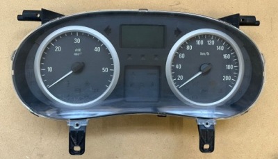 Панель renault trafic 2 p8201297596-f 2.0 dci фото №1